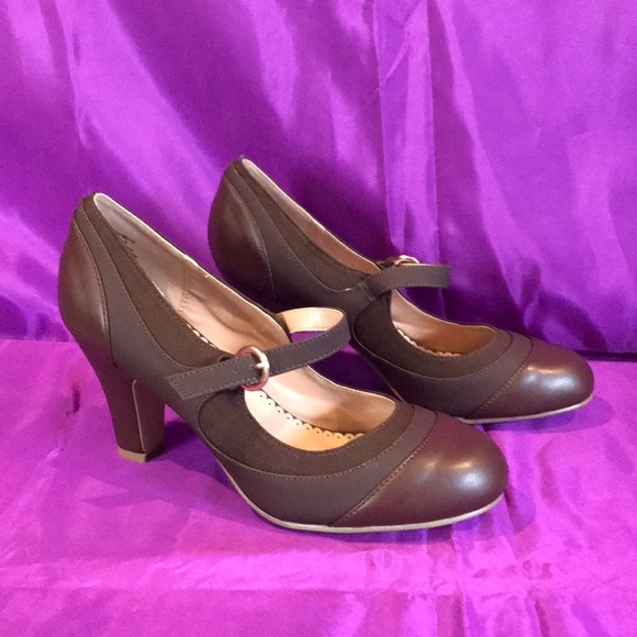 NWOB Journee Collection Siri brown Mary Janes Sz 8 Vintage inspired mid-century - Picture 1 of 16